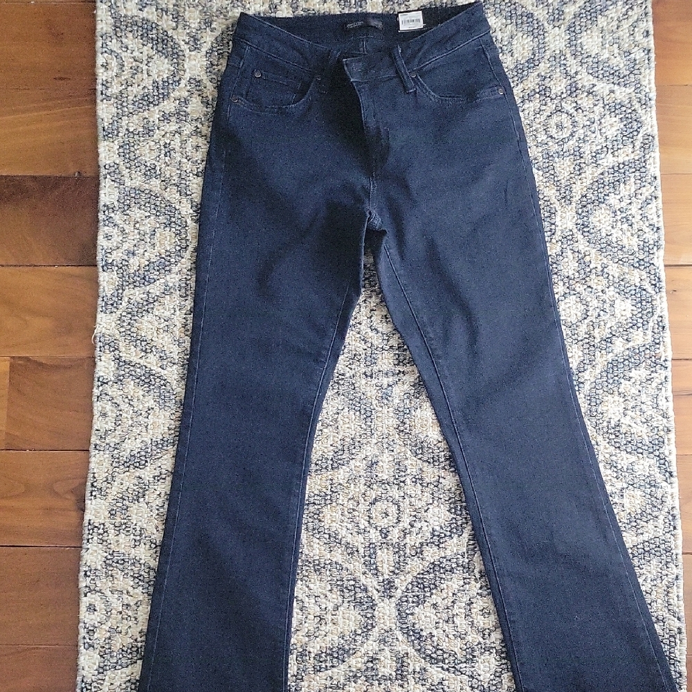 Brand NWT Simply Vera Vera Wang Navy Boot Cut Jeans SIZE 6